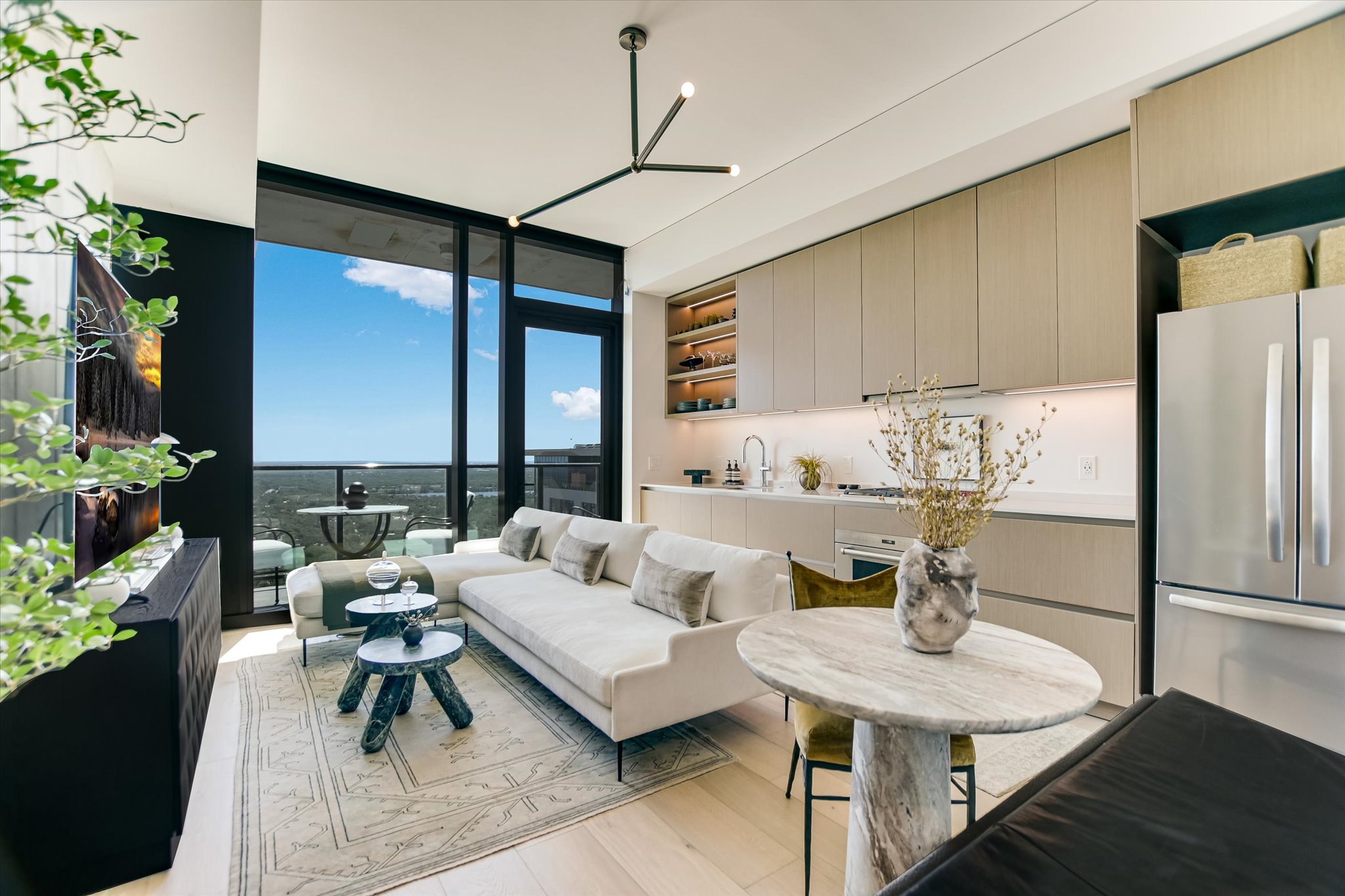 610 Davis Street, Unit 3307 Austin, TX 78701 - Photo 19 of 27 photo shown is of a similar floor plan on the 40th floor