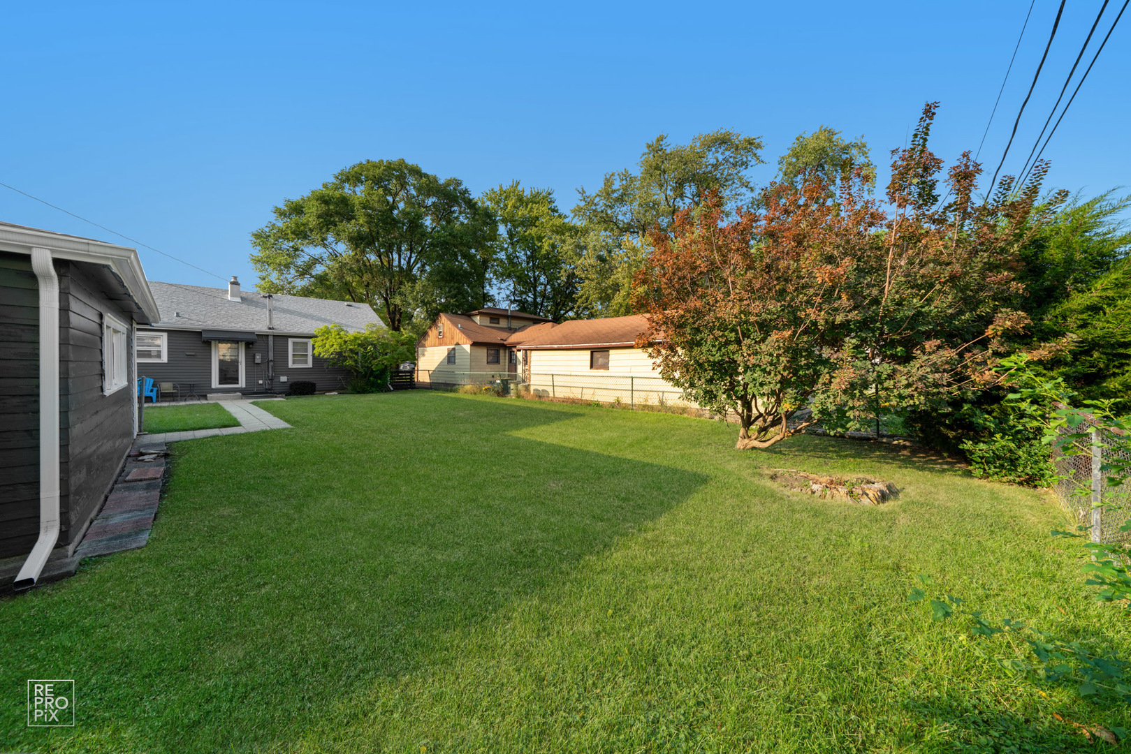 5145 State Road Burbank, IL 60459 - Photo 2 of 14