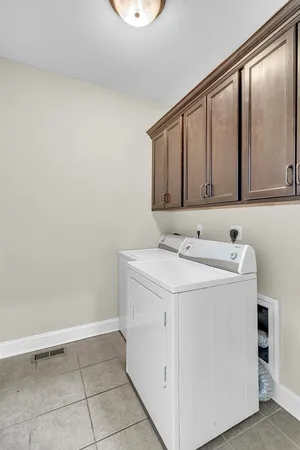 $924,000 | 8381 Georgetown Bay Drive, Ooltewah, TN 37363