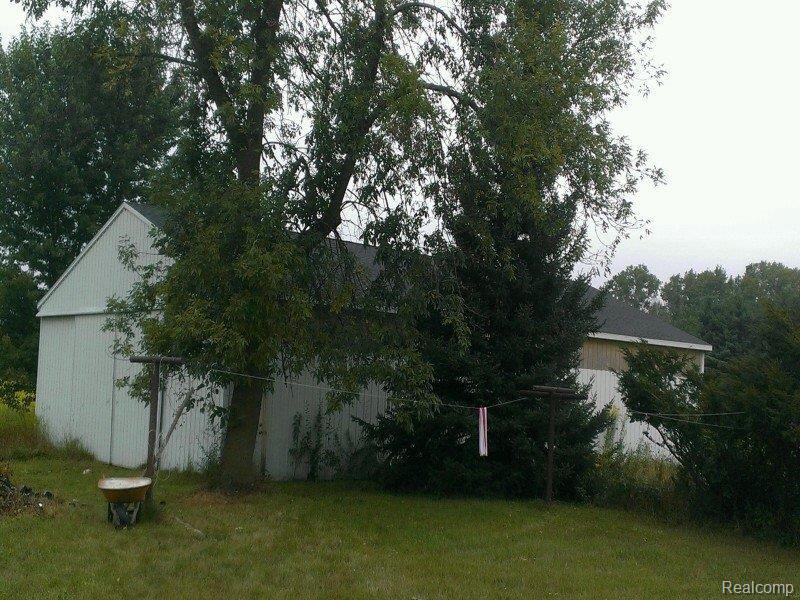 2496 East Dayton Road Caro, MI 48723 - Photo 4 of 4 2496 pole building.jpg