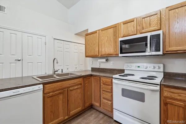 $339,750 | 2980 West Centennial Drive, Unit D, Littleton, CO 80123