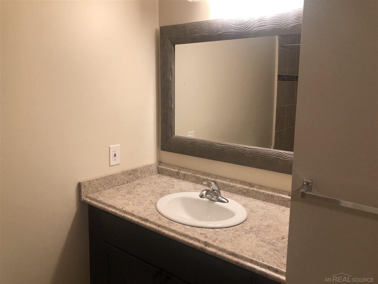 1795 Henbert Road West Bloomfield, MI 48324 - Photo 10 of 13