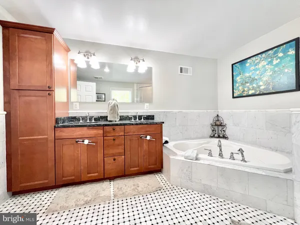 $4,050 | 7113 Marlan Drive, Alexandria, VA 22307