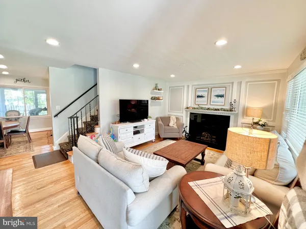 $4,050 | 7113 Marlan Drive, Alexandria, VA 22307