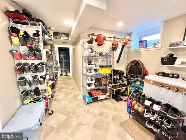 $4,050 | 7113 Marlan Drive, Alexandria, VA 22307