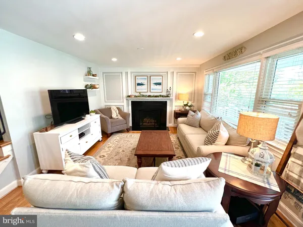 $4,050 | 7113 Marlan Drive, Alexandria, VA 22307