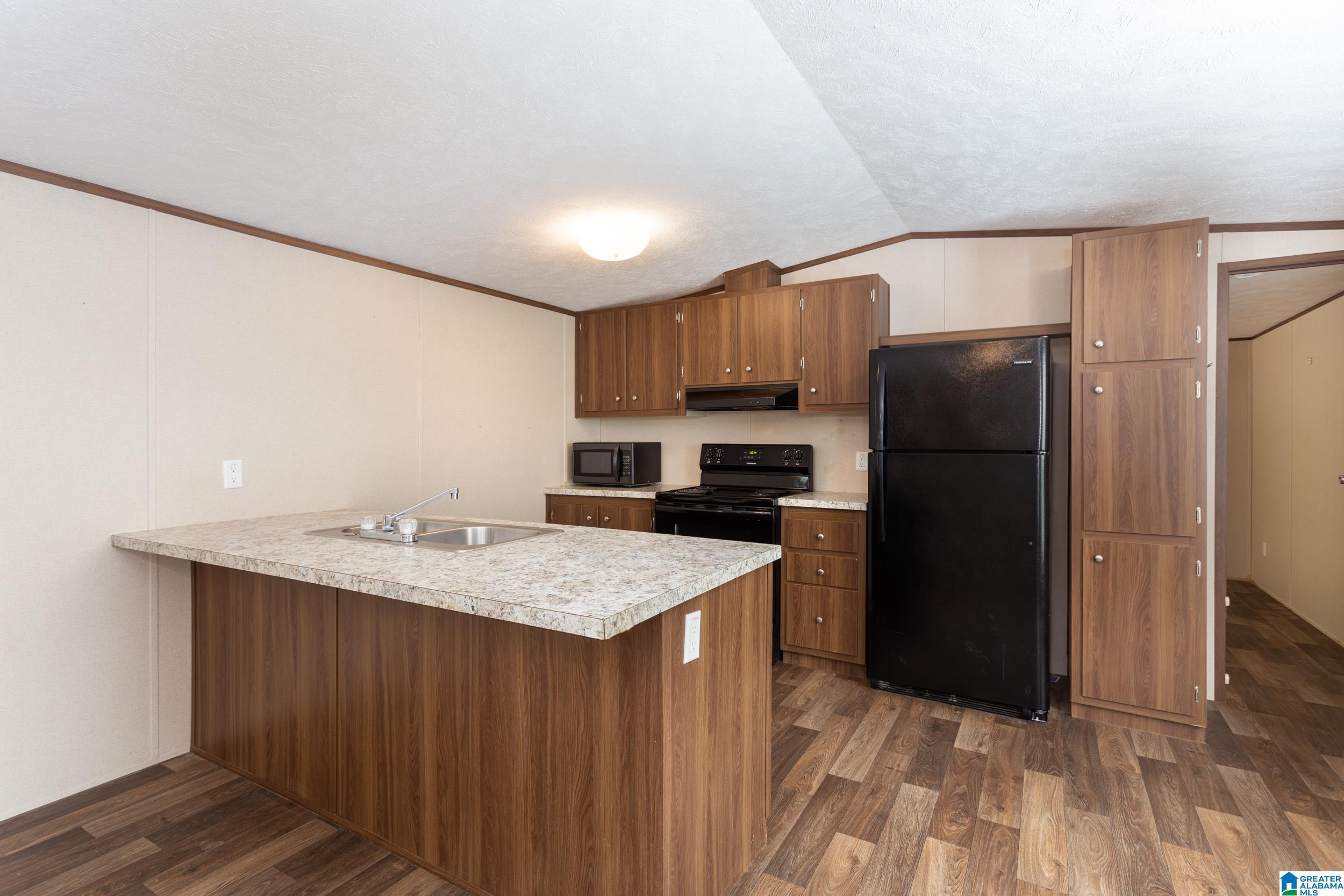1943 Winchester Road Anniston, AL 36201 - Photo 7 of 34