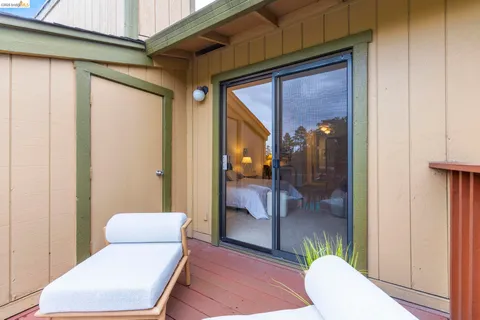 $679,000 | 20111 West Ridge Court, Unit 13, Castro Valley, CA 94546