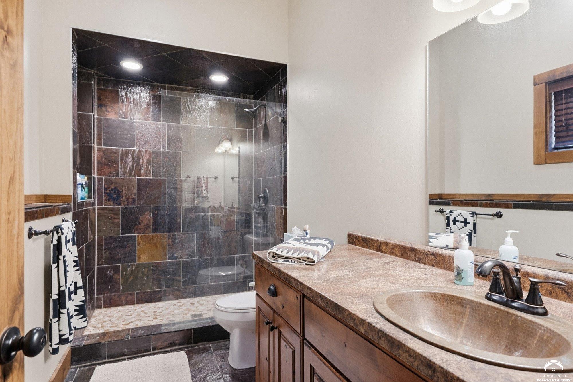 770 East 1300th Road Lawrence, KS 66046 - Photo 24 of 62