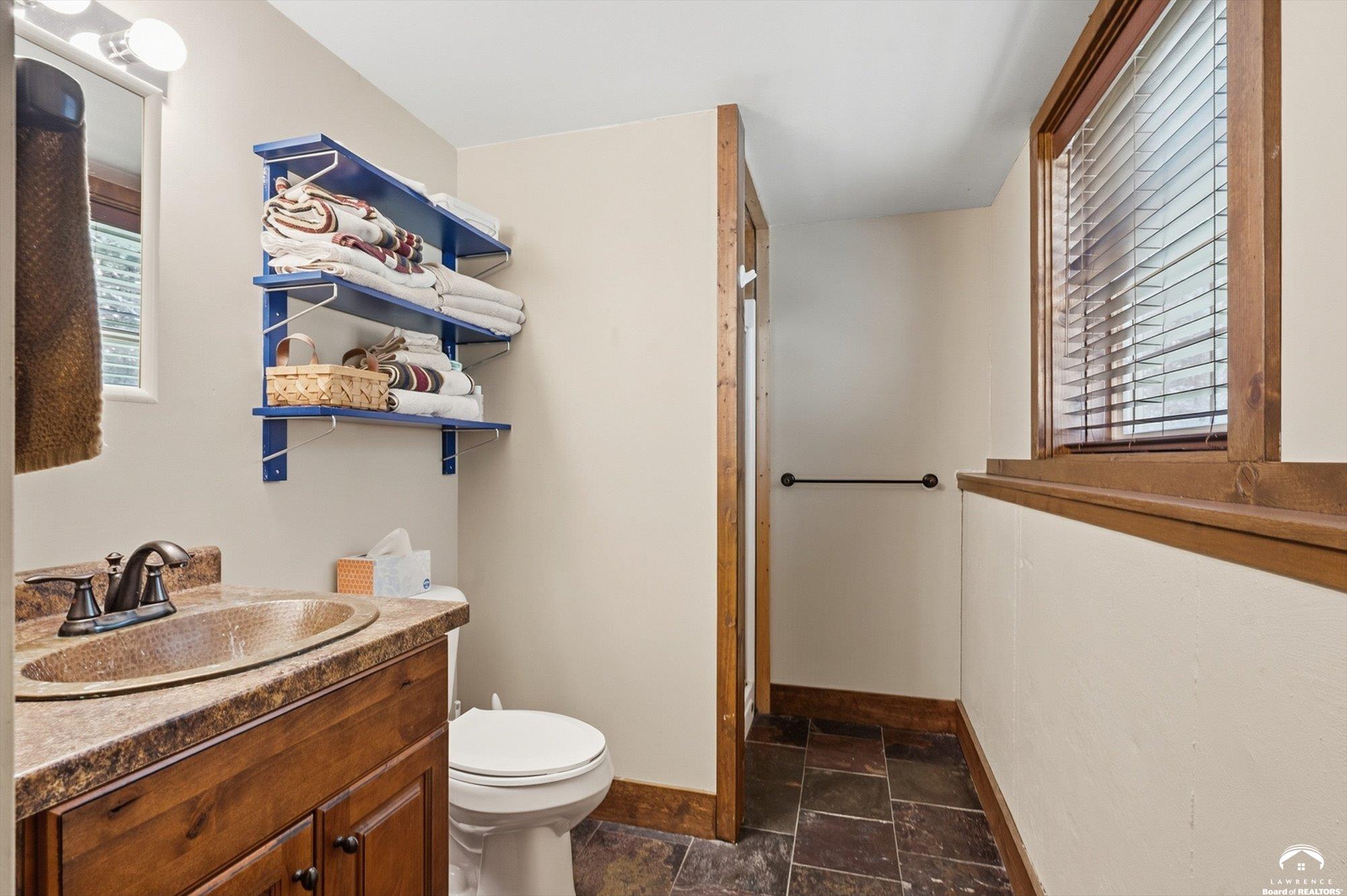 770 East 1300th Road Lawrence, KS 66046 - Photo 25 of 62