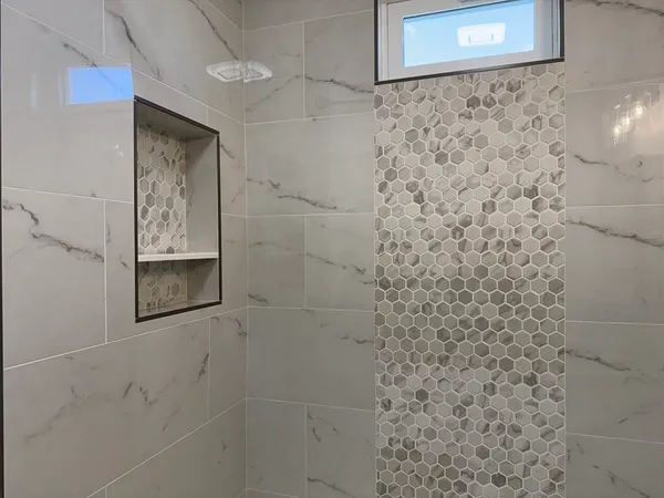 $3,600 | 630 Metropolitan Avenue, Unit 3, Boston, MA 02136