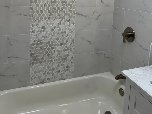 $3,600 | 630 Metropolitan Avenue, Unit 3, Boston, MA 02136