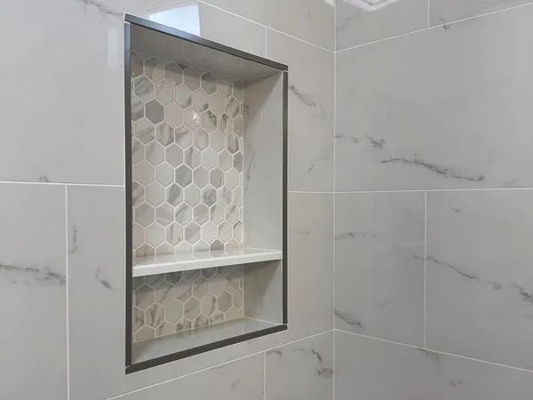 $3,600 | 630 Metropolitan Avenue, Unit 3, Boston, MA 02136