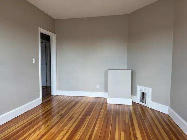 $3,600 | 630 Metropolitan Avenue, Unit 3, Boston, MA 02136