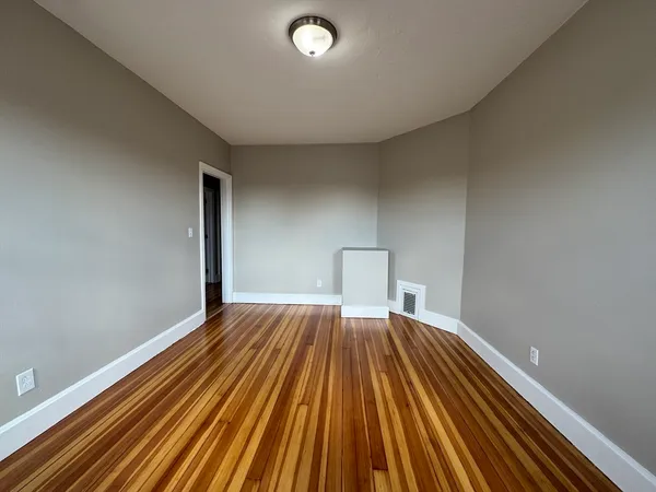 $3,600 | 630 Metropolitan Avenue, Unit 3, Boston, MA 02136