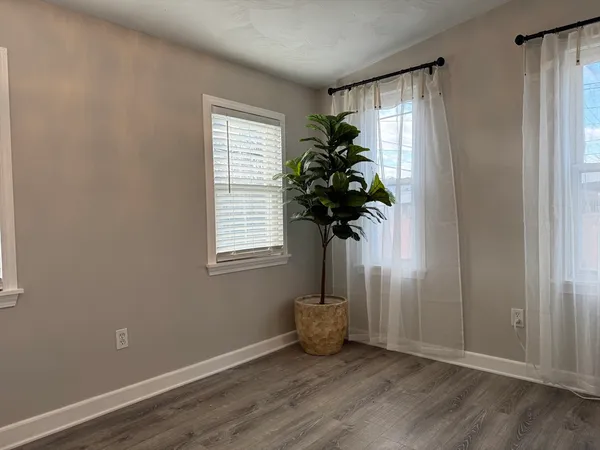 $3,600 | 630 Metropolitan Avenue, Unit 3, Boston, MA 02136