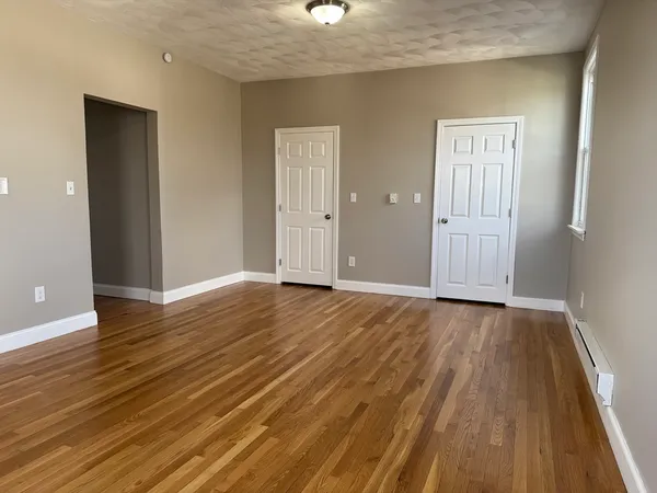 $3,600 | 630 Metropolitan Avenue, Unit 3, Boston, MA 02136