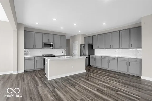 $2,700 | 17364 Americana Crossing, Noblesville, IN 46060