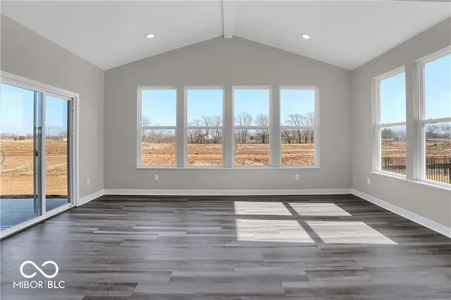 $2,700 | 17364 Americana Crossing, Noblesville, IN 46060