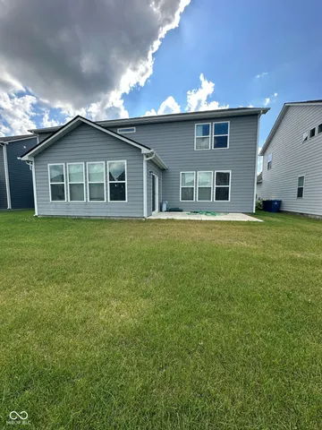 $2,700 | 17364 Americana Crossing, Noblesville, IN 46060