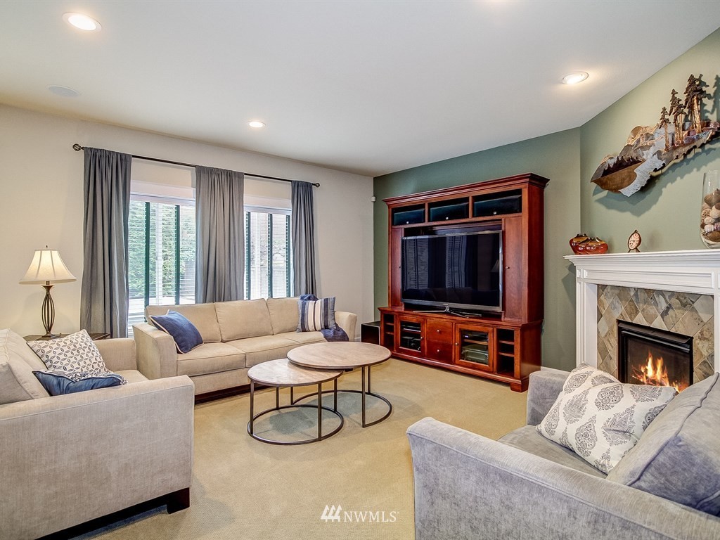 21915 40th Avenue Southeast Bothell, WA 98021 - Photo 11 of 25