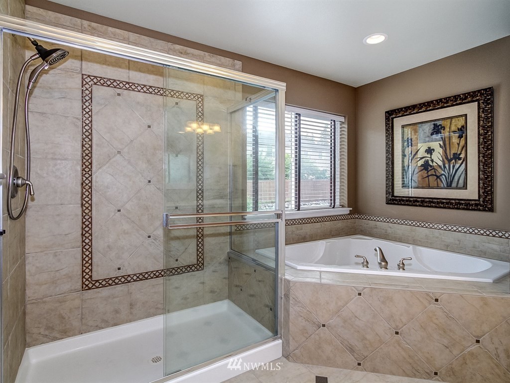 21915 40th Avenue Southeast Bothell, WA 98021 - Photo 17 of 25