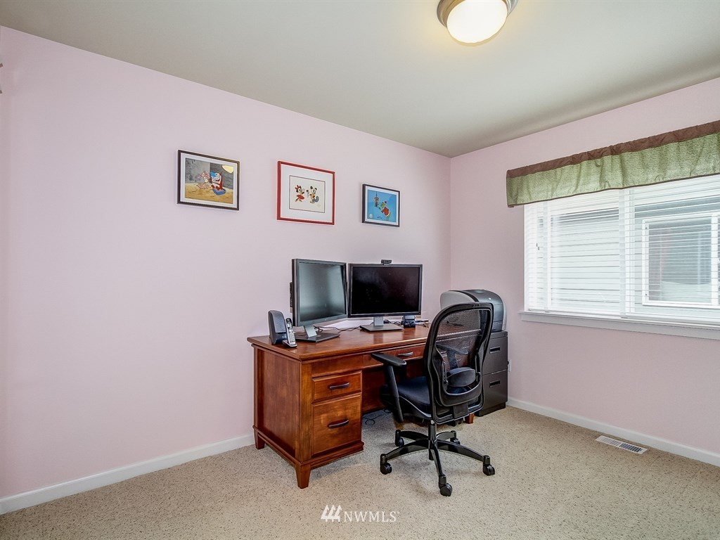 21915 40th Avenue Southeast Bothell, WA 98021 - Photo 19 of 25