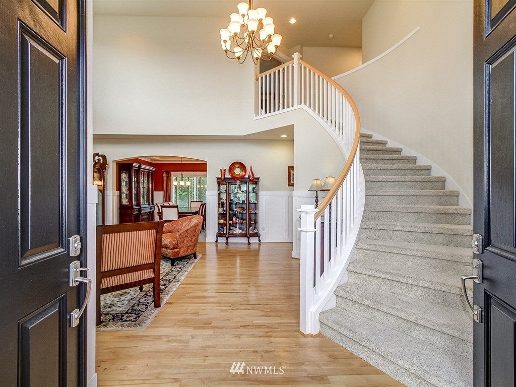 21915 40th Avenue Southeast Bothell, WA 98021 - Photo 4 of 25