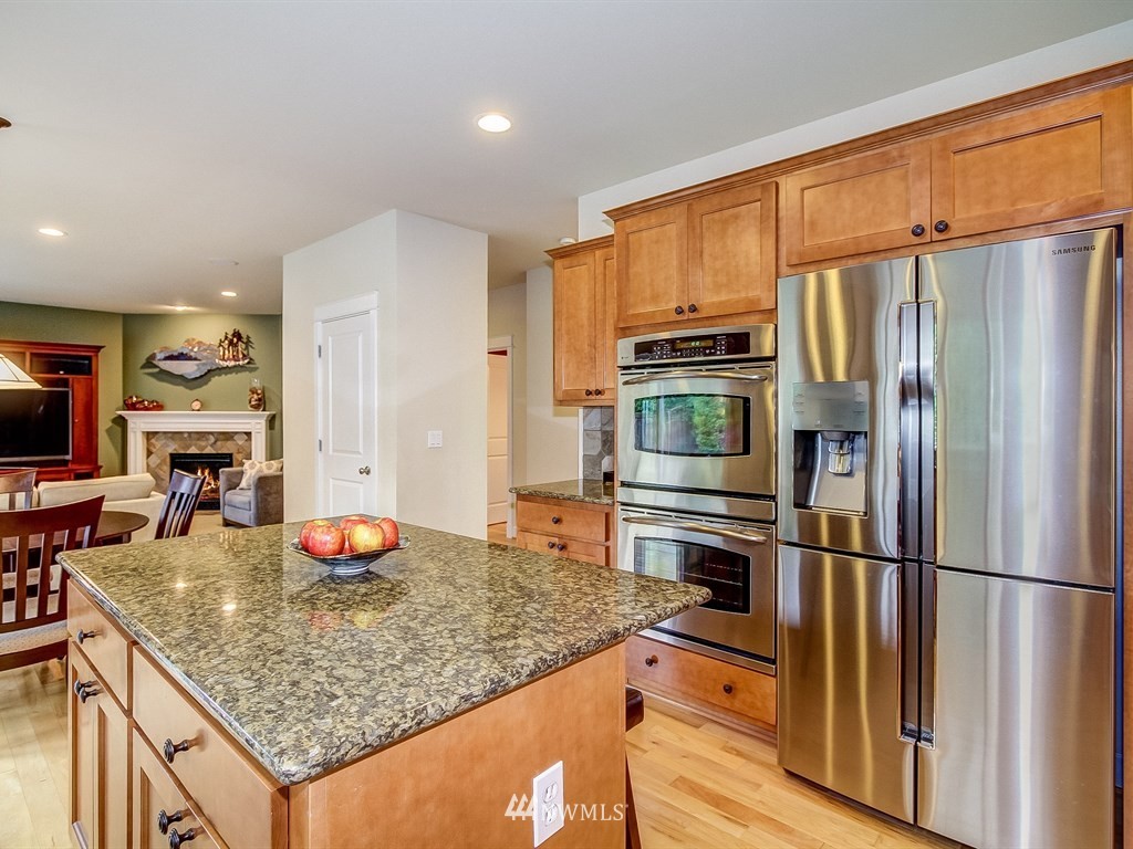 21915 40th Avenue Southeast Bothell, WA 98021 - Photo 9 of 25