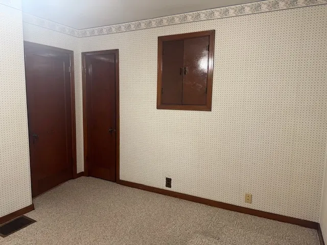 $162,500 | 307 North Linden Street, Clinton, IL 61727