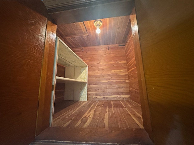 307 North Linden Street Clinton, IL 61727 - Photo 25 of 50 a view of entryway