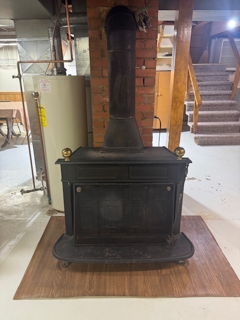 307 North Linden Street Clinton, IL 61727 - Photo 43 of 50 a view of entryway