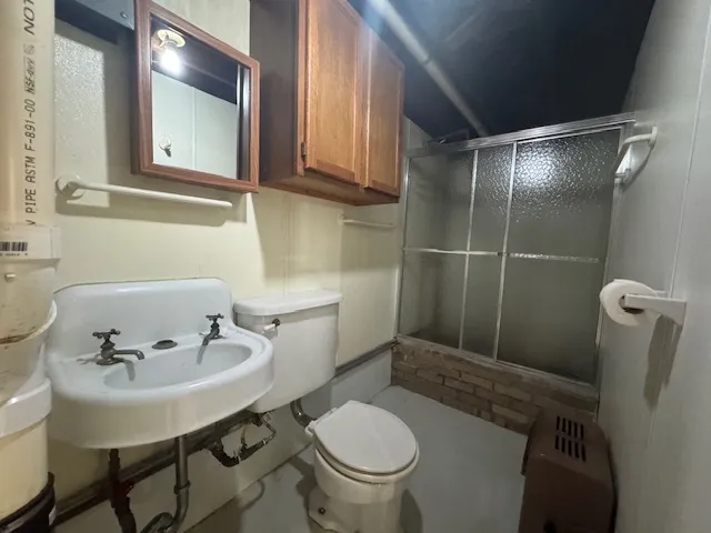 $162,500 | 307 North Linden Street, Clinton, IL 61727