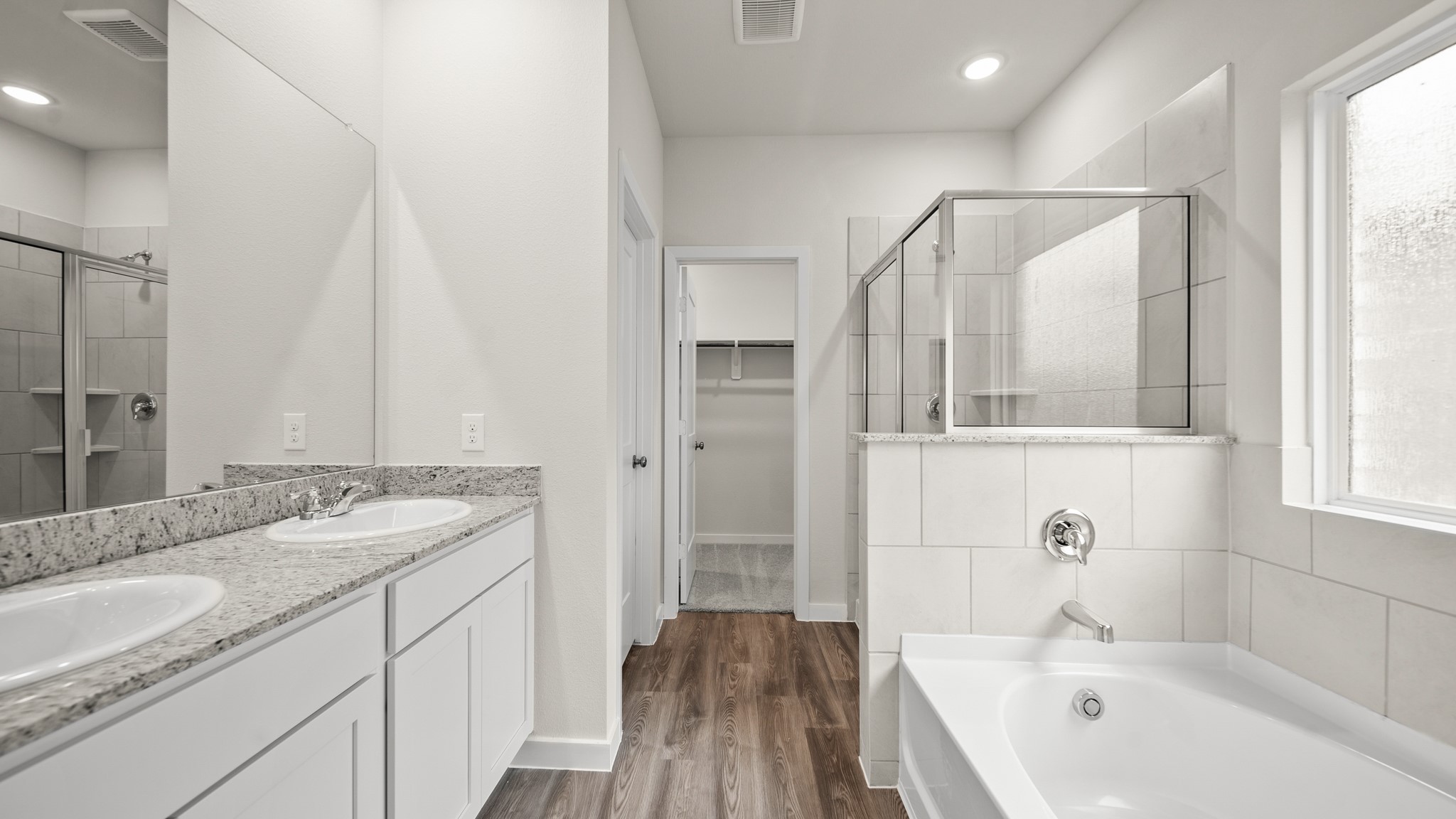 9728 Caney Bend Road Conroe, TX 77303 - Photo 12 of 23 representative photo