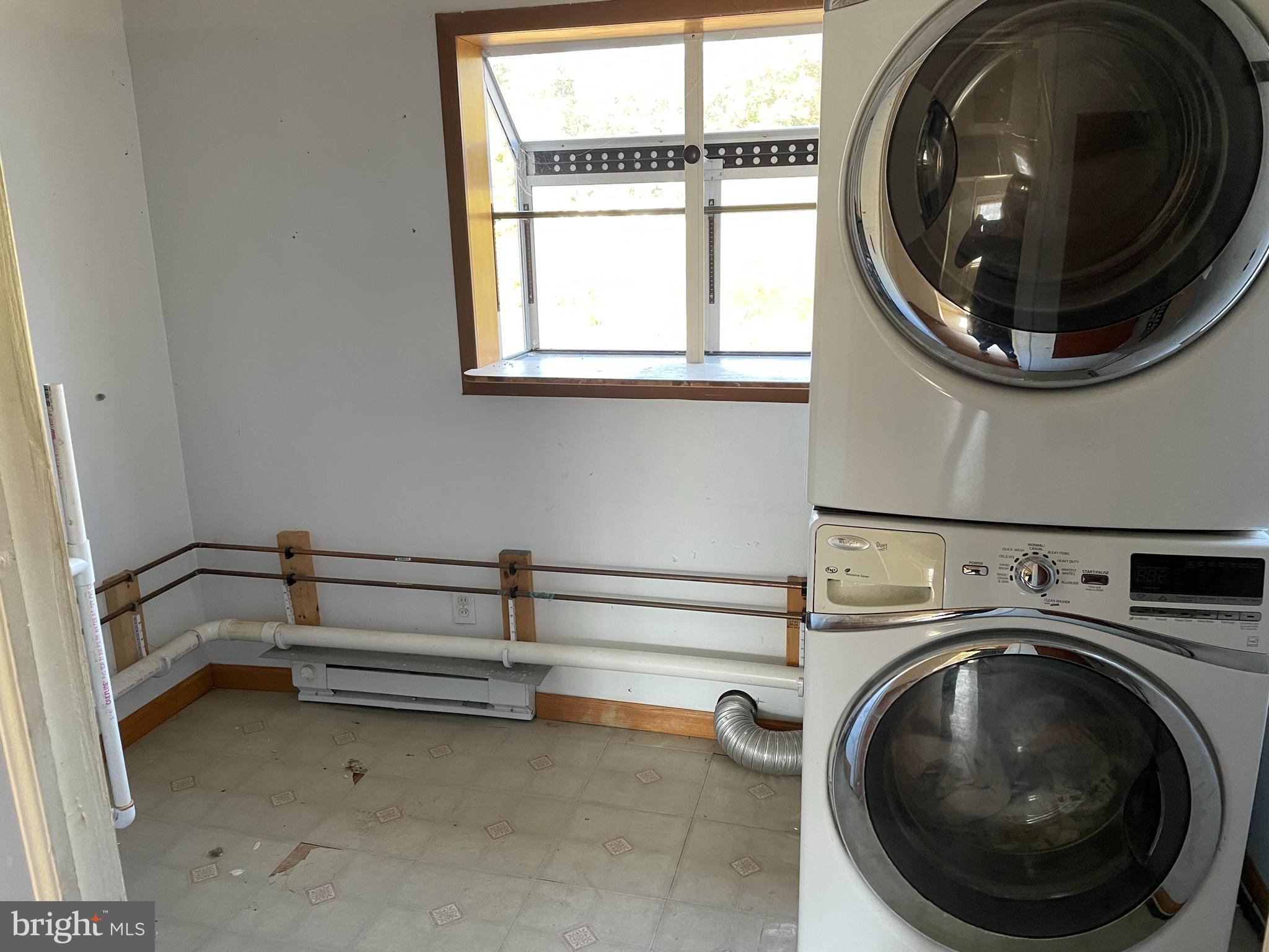 24615 Hollywood Road Hollywood, MD 20636 - Photo 25 of 32 Laundry room