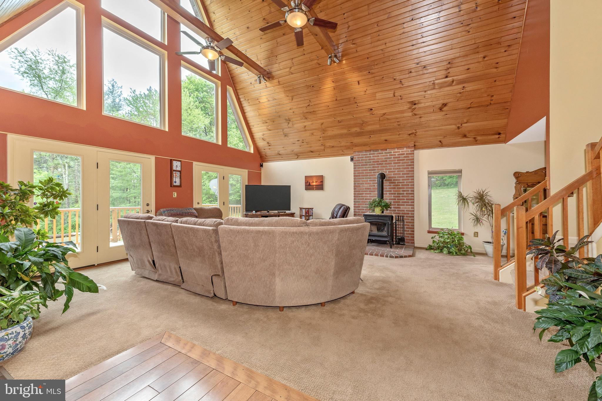 12828 Jesse Smith Road Mount Airy, MD 21771 - Photo 3 of 46 Gorgeous great room/family room