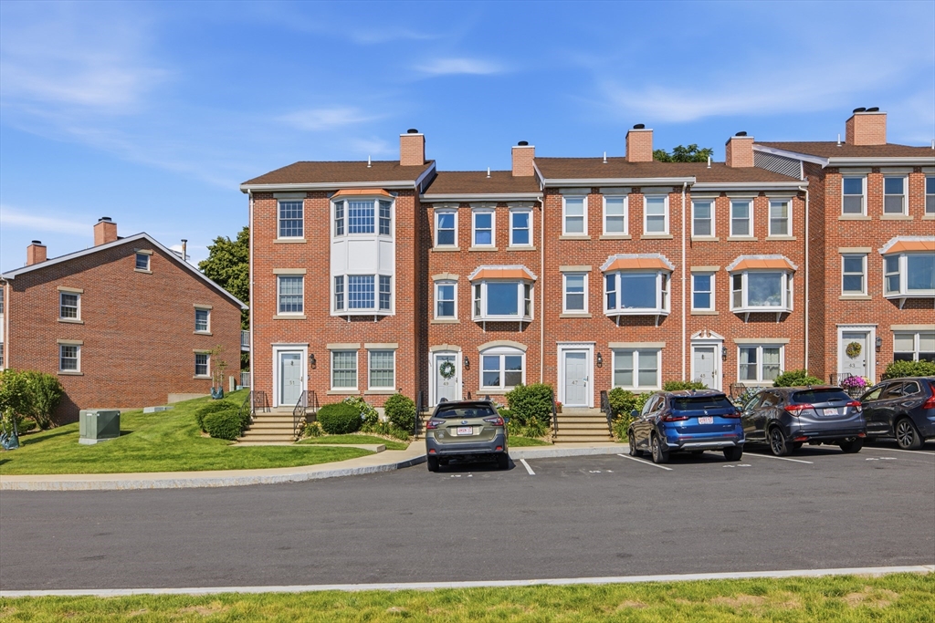 49 Breakwater Drive, Unit T10 Chelsea, MA 02150 - Photo 2 of 42