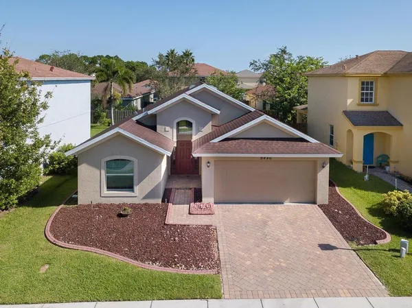 $324,999 | 9446 Windrift Circle, Fort Pierce, FL 34945