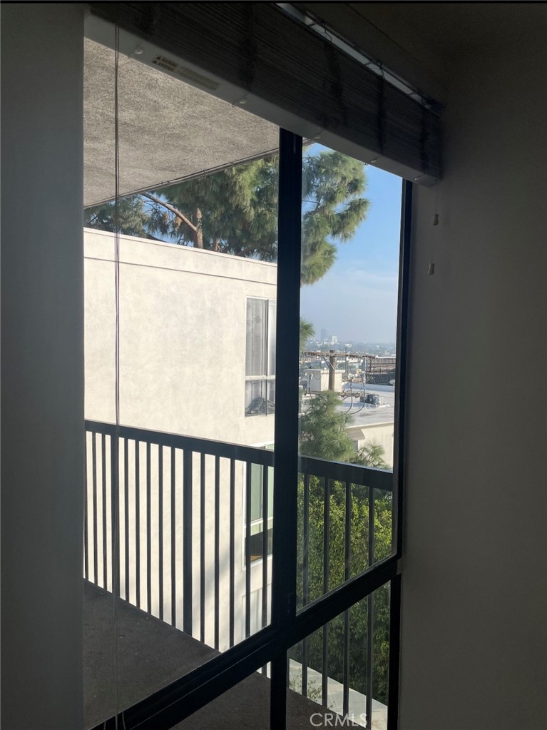8530 Holloway Drive, Unit 418 Los Angeles, CA 90069 - Photo 9 of 13 a view of a porch