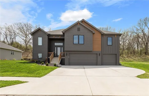 $549,500 | 16795 Northwest 124th Street, Platte City, MO 64079