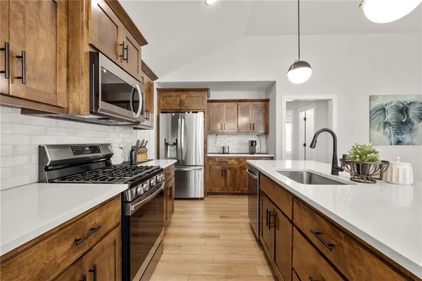 $549,500 | 16795 Northwest 124th Street, Platte City, MO 64079