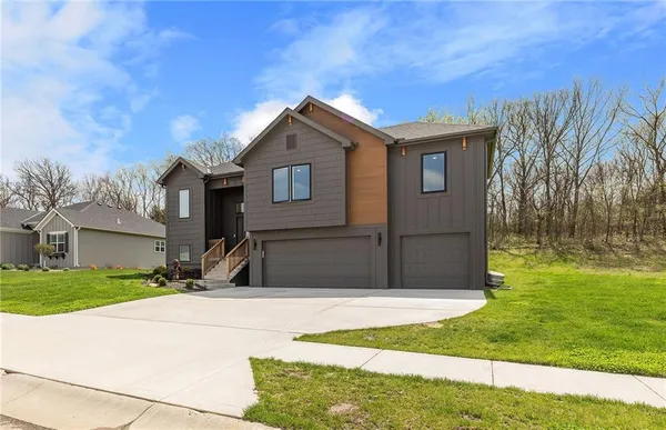 $549,500 | 16795 Northwest 124th Street, Platte City, MO 64079