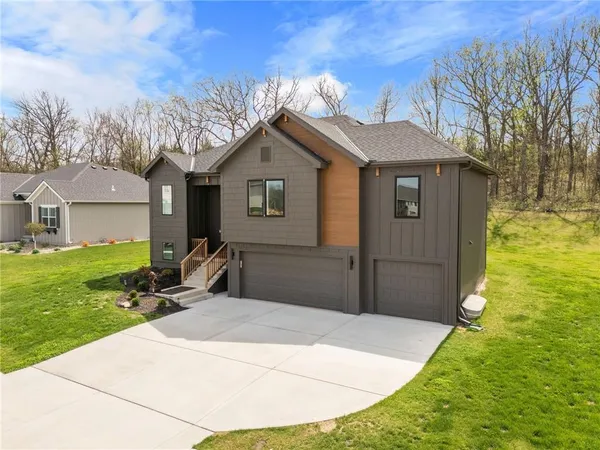 $549,500 | 16795 Northwest 124th Street, Platte City, MO 64079