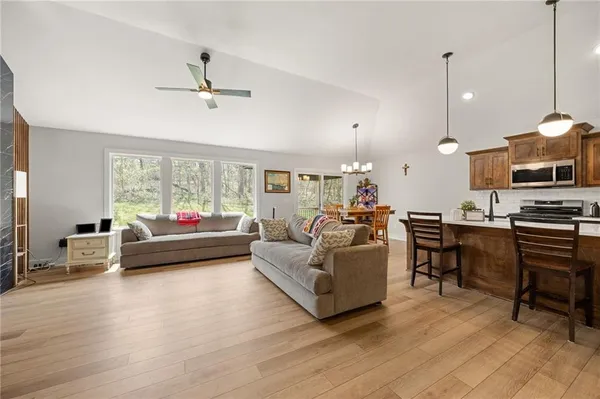 $549,500 | 16795 Northwest 124th Street, Platte City, MO 64079