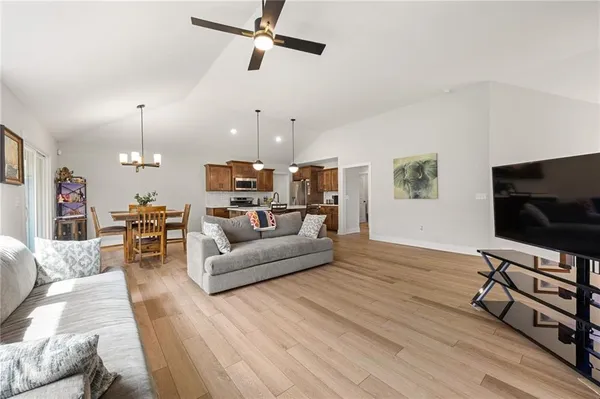 $549,500 | 16795 Northwest 124th Street, Platte City, MO 64079