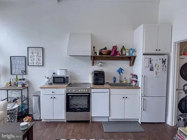 $1,800 | 1832-34 Callowhill Street, Unit G, Philadelphia, PA 19130
