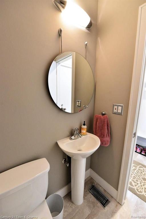 180 Wimberly Drive Rochester Hills, MI 48306 - Photo 18 of 42