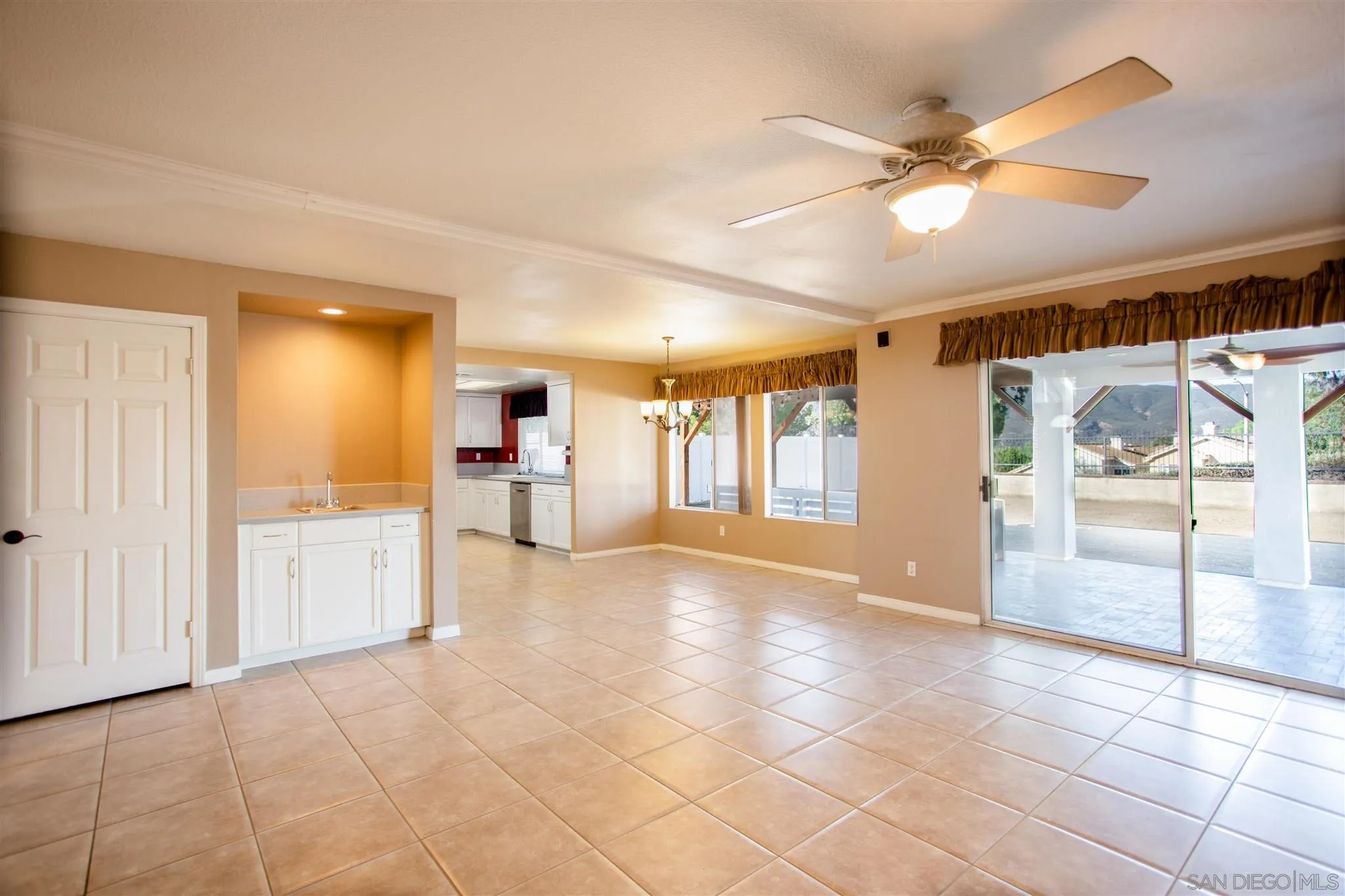 43880 Butternut Drive Temecula, CA 92592 - Photo 8 of 22 Gallery Image 8