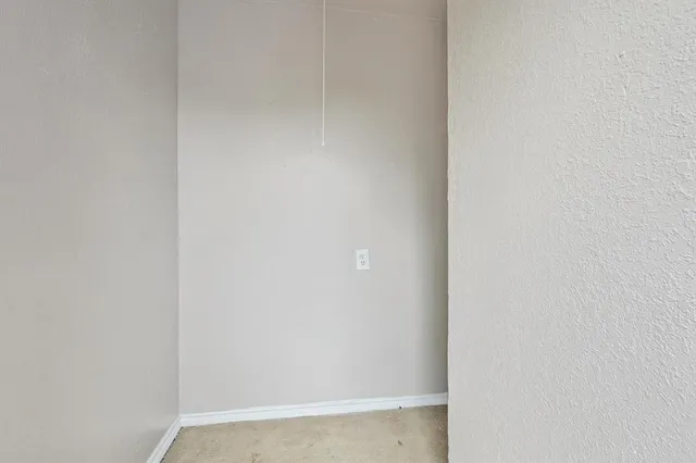 $1,300 | 9805 Walnut Street, Unit 201, Dallas, TX 75243