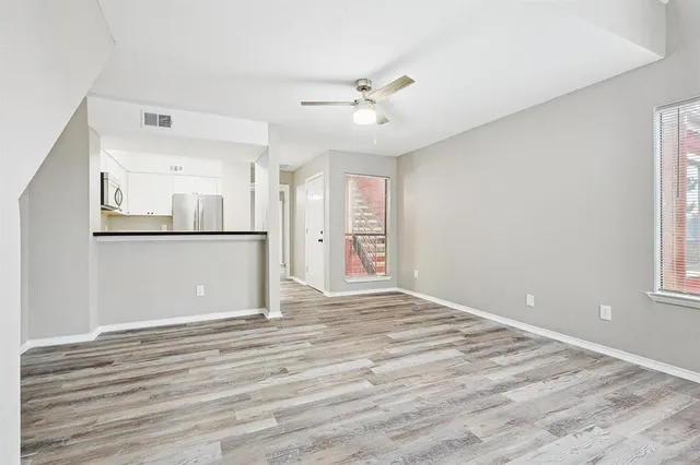 $1,300 | 9805 Walnut Street, Unit 201, Dallas, TX 75243